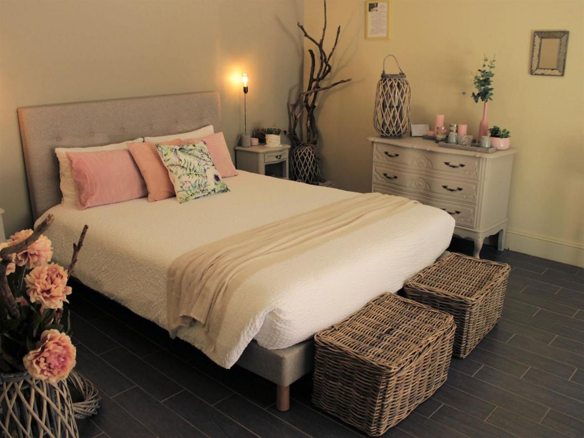 Chambre D'Hotes Les Rives De La Tronne Mer エクステリア 写真