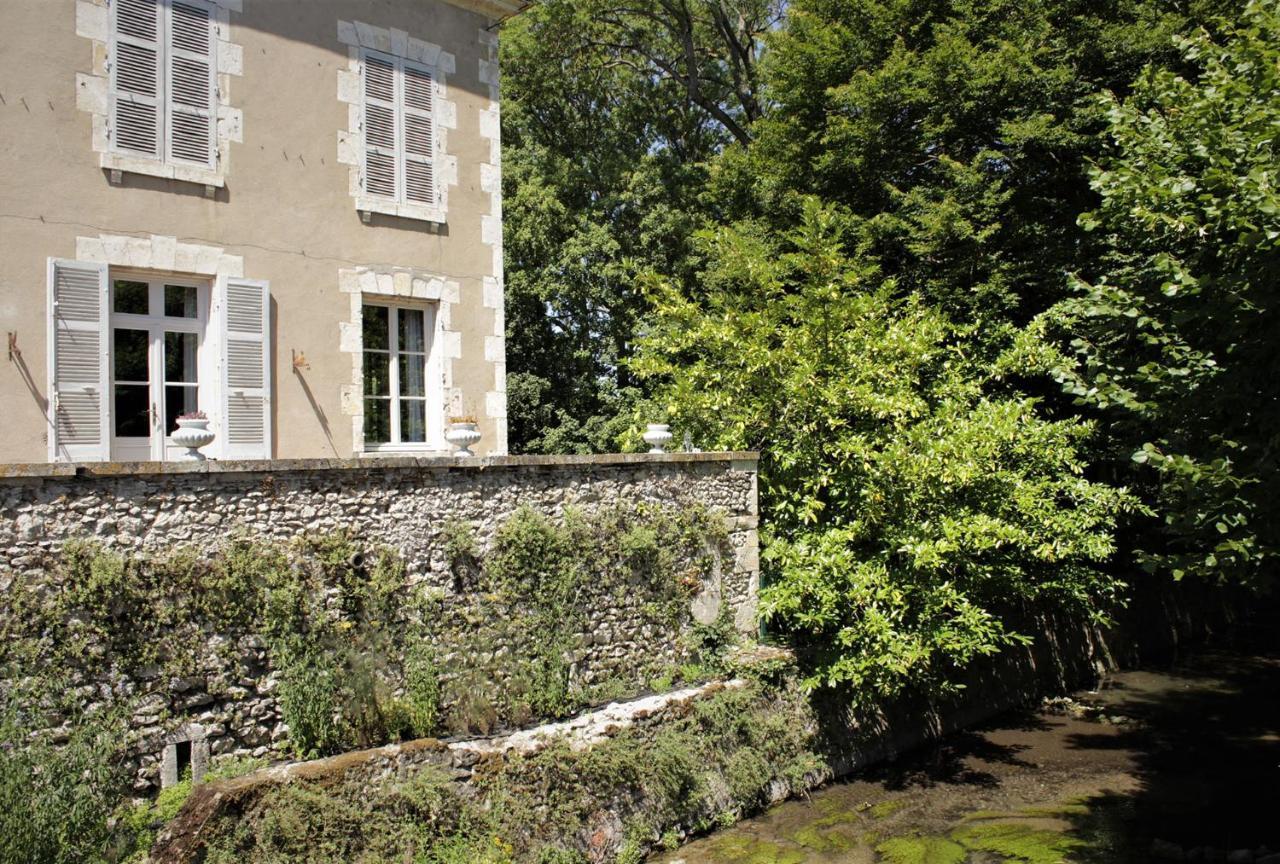 Chambre D'Hotes Les Rives De La Tronne Mer エクステリア 写真
