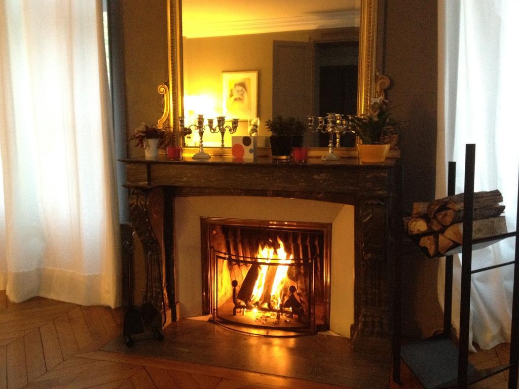 Chambre D'Hotes Les Rives De La Tronne Mer エクステリア 写真