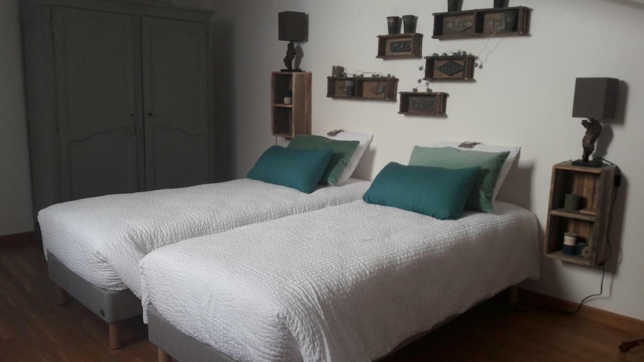 Chambre D'Hotes Les Rives De La Tronne Mer エクステリア 写真